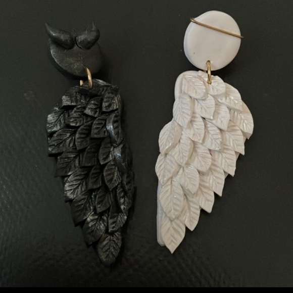 Mismatched Angel Wing Devil Wing Earrings, lightweight, handcrafted, detailed - Picture 2 of 4